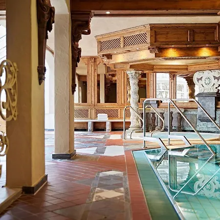Parkhotel - Partner Von Golf فندق 4*