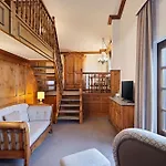 Parkhotel מלון 4*